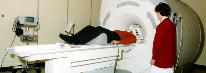 ¿Cuándo realizar un estudio de resonancia magnética en la cabeza?